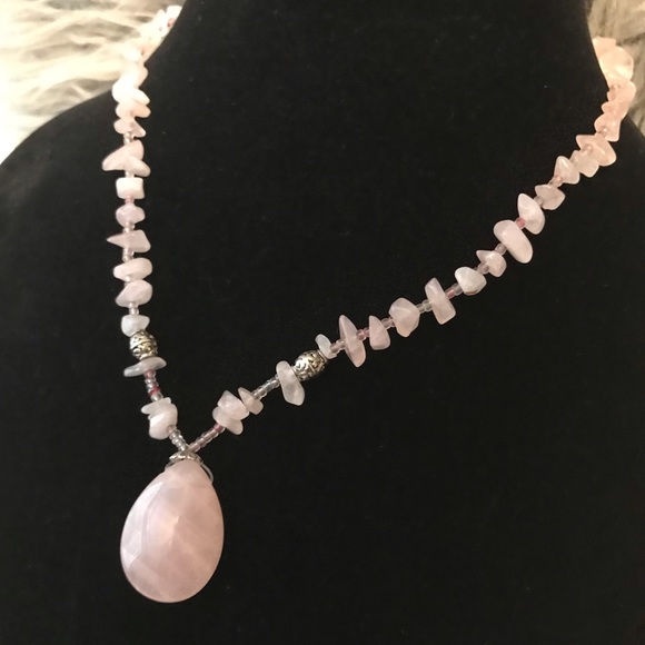 Semiprecious Stone Rose Quartz Crystal Pendant Necklace 17”L Barrel Roller Clasp - Picture 1 of 9